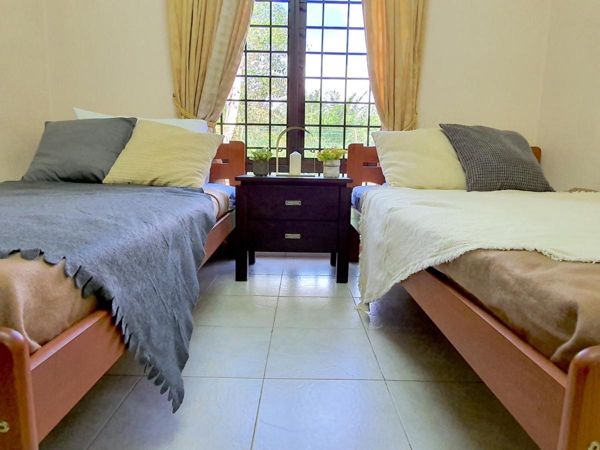 Melaka Afamosa Villa With Private Pool For 10 Pax Alor Gajah Kültér fotó